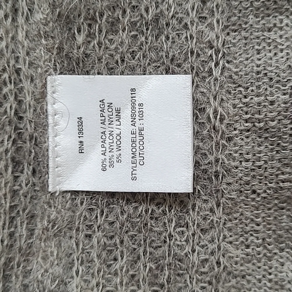 Halston Heritage women's long sleeves sweater - Picture 8 of 9